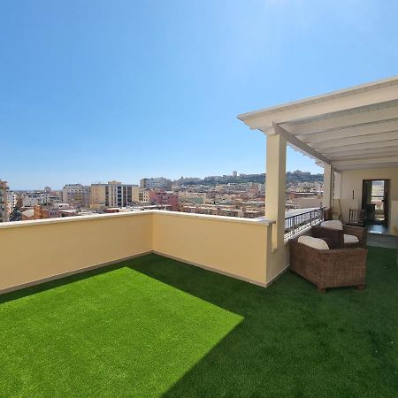 Attico Panoramico Cagliariアパートメント エクステリア 写真